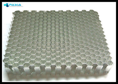 China Material de construção resistente do favo de mel da chama para os painéis de pouco peso do favo de mel fornecedor